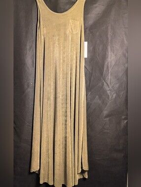 Sleeveless Maxi Tank Skirt in Olive Green Easel